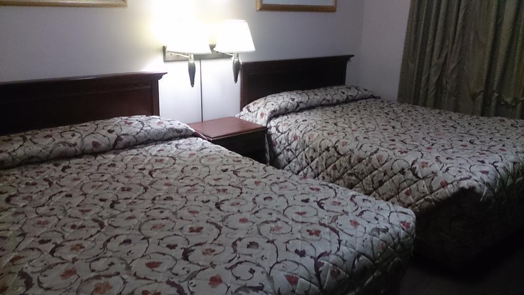 Coniston Richard Lake Motel מראה חיצוני תמונה