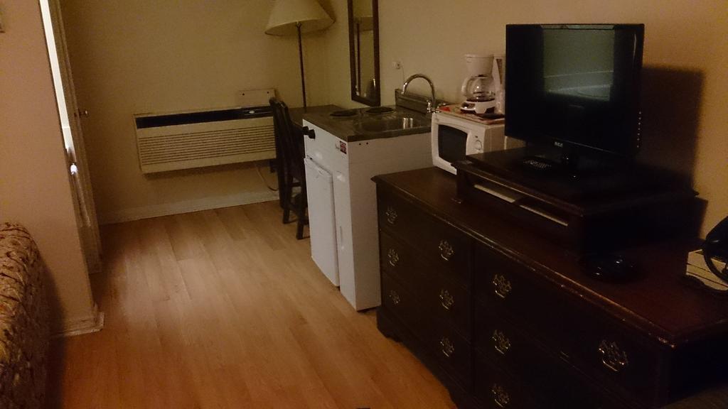 Coniston Richard Lake Motel מראה חיצוני תמונה
