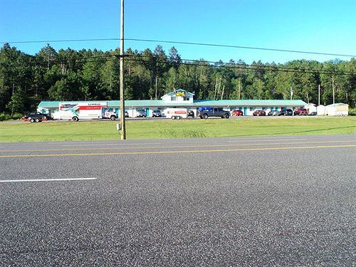 Coniston Richard Lake Motel מראה חיצוני תמונה